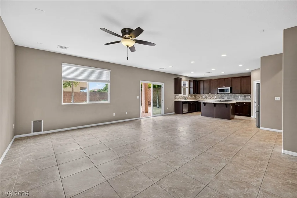 10329 Ironwood Pass, Las Vegas, NV 89166