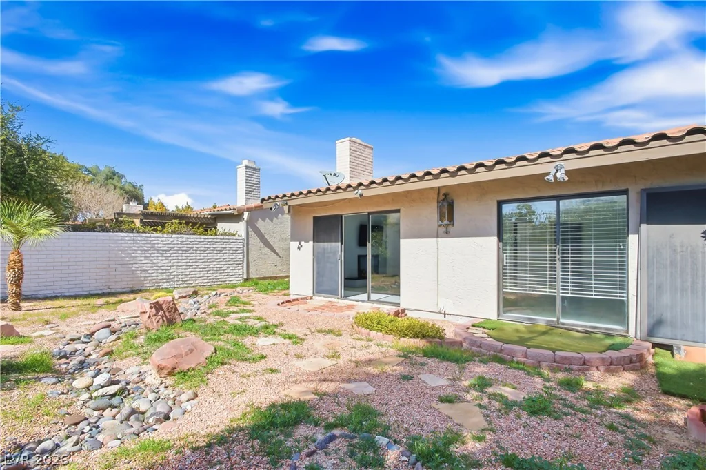 3009 Plaza De Rosa, Las Vegas, NV 89102