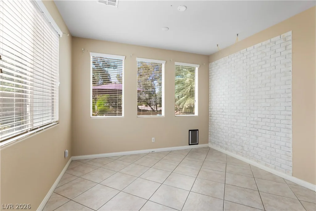 9709 Floweret, Las Vegas, NV 89117