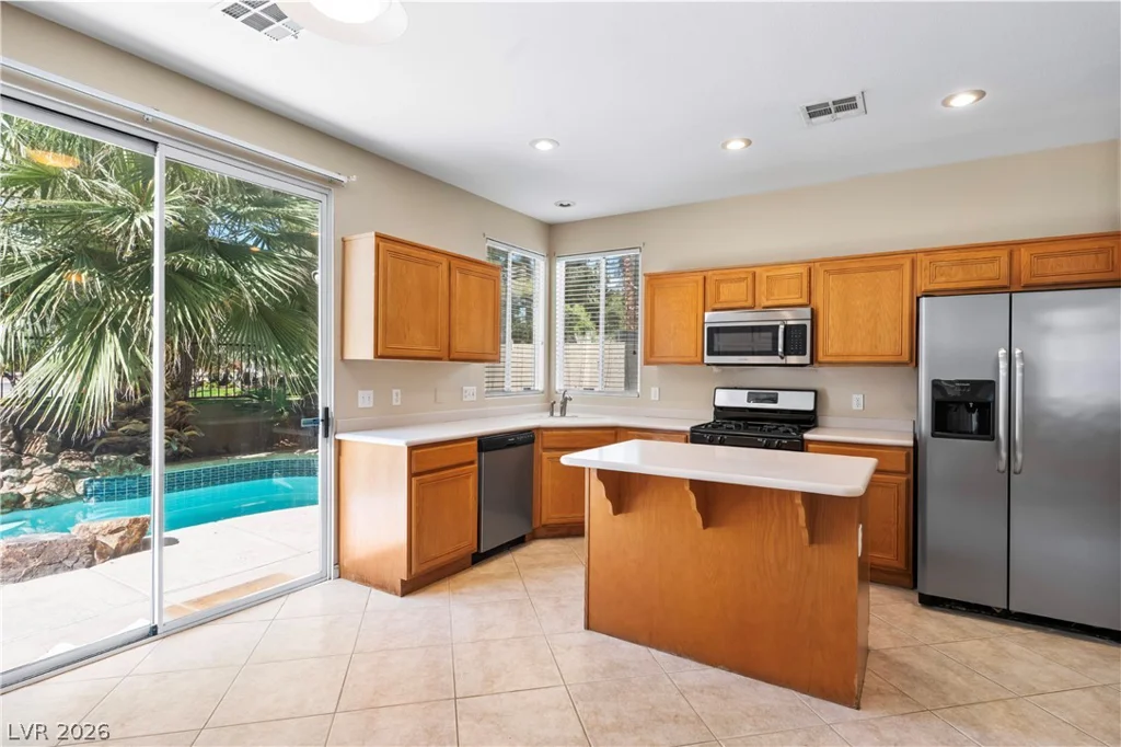 9709 Floweret, Las Vegas, NV 89117