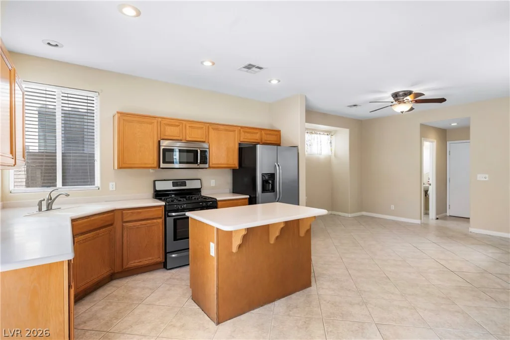 9709 Floweret, Las Vegas, NV 89117