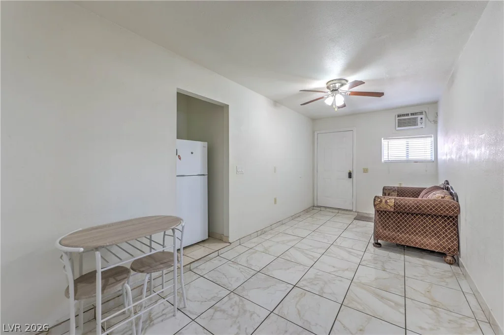 4210 Sunrise, Las Vegas, NV 89110