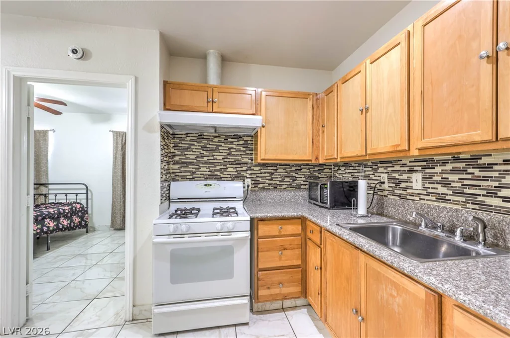 4210 Sunrise, Las Vegas, NV 89110