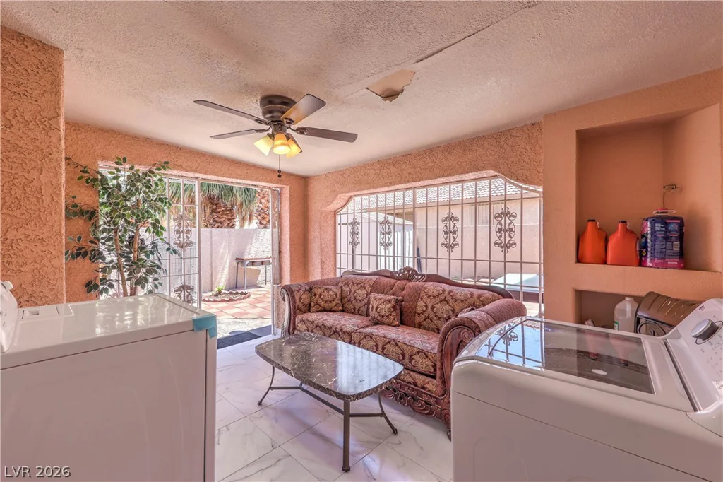 4210 Sunrise, Las Vegas, NV 89110