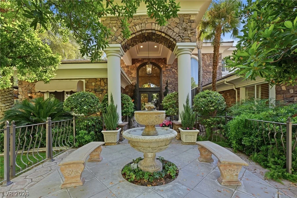 2009 Redbird, Las Vegas, NV 89134