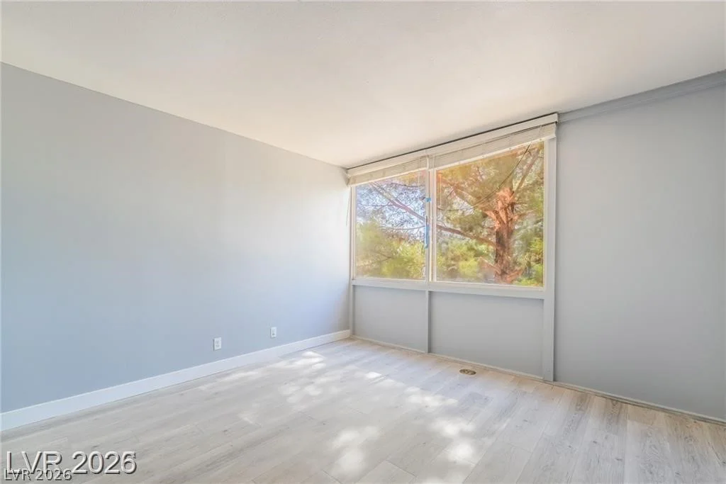 205 Harmon, Las Vegas, NV 89169