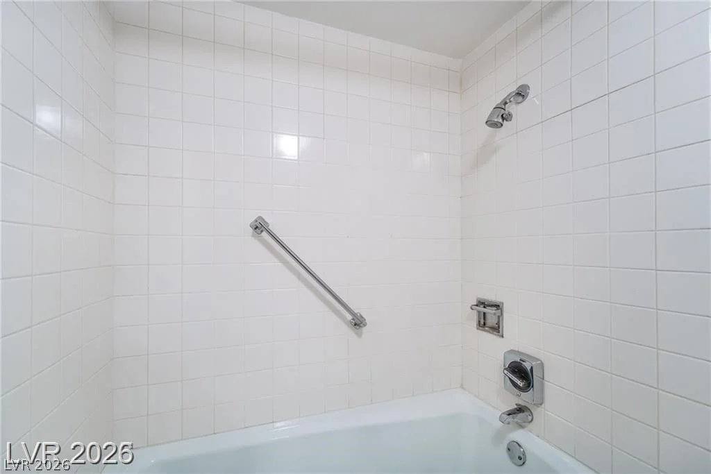 205 Harmon, Las Vegas, NV 89169