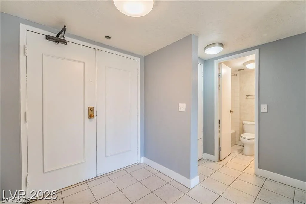 205 Harmon, Las Vegas, NV 89169