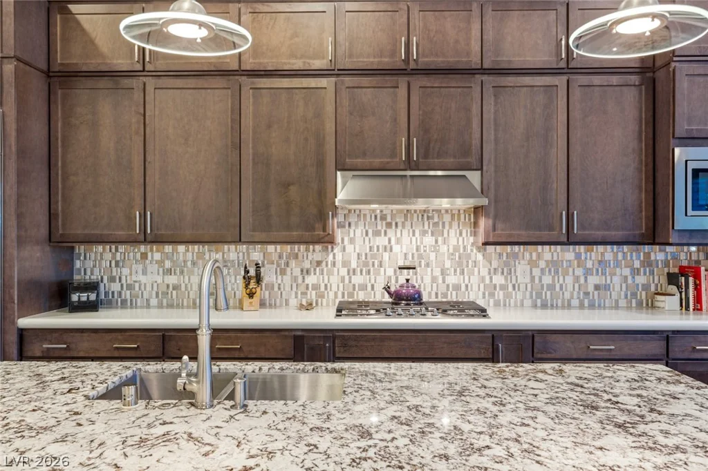6092 Willow Rock, Las Vegas, NV 89135