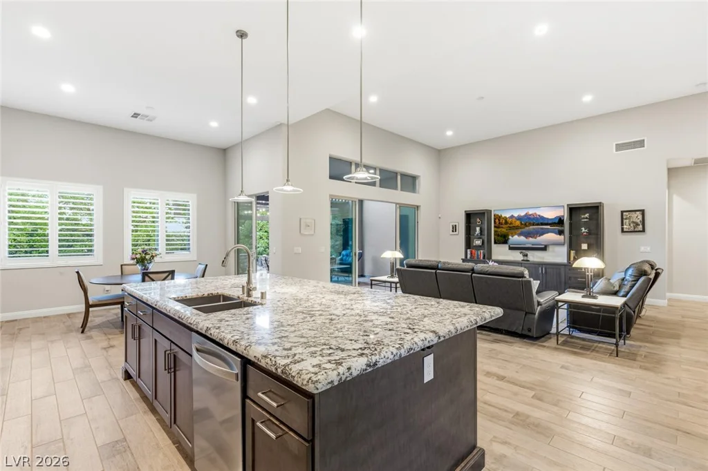 6092 Willow Rock, Las Vegas, NV 89135