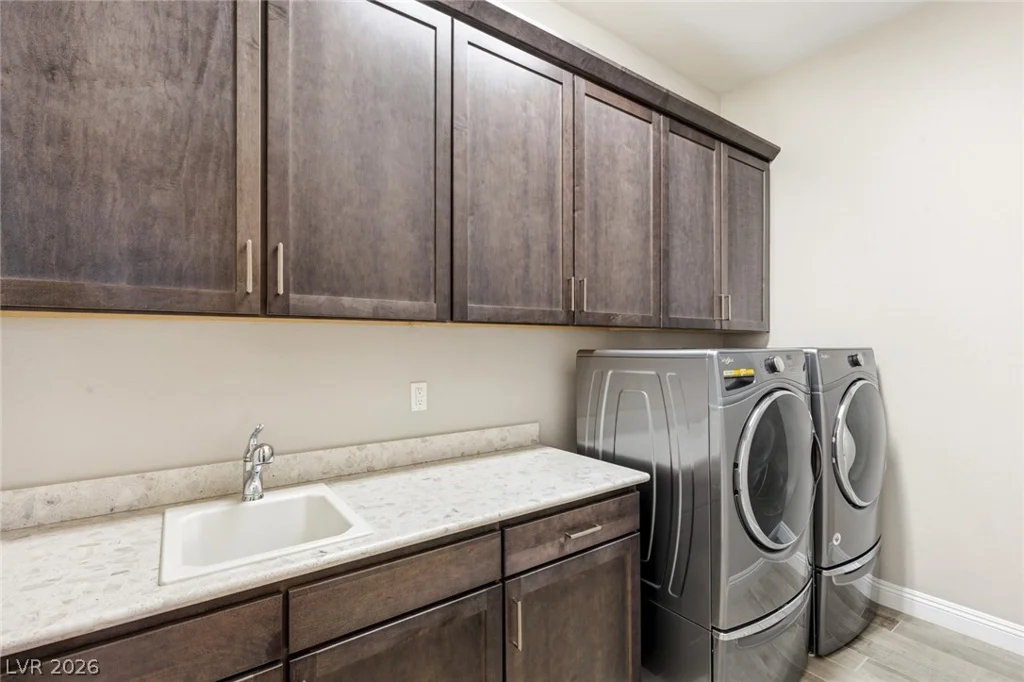 6092 Willow Rock, Las Vegas, NV 89135