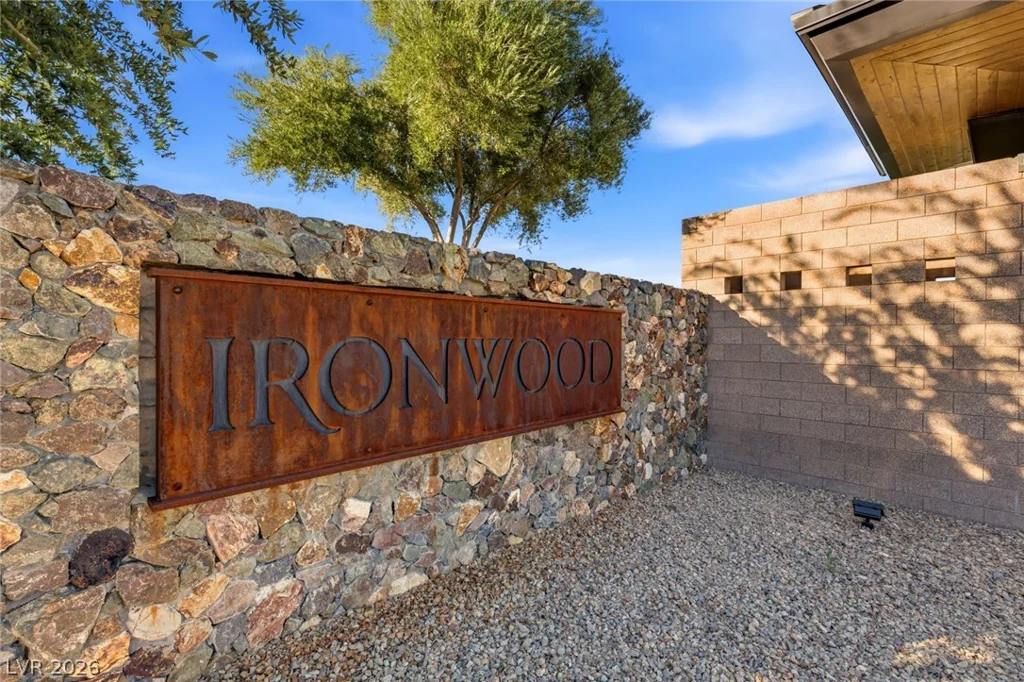 6092 Willow Rock, Las Vegas, NV 89135