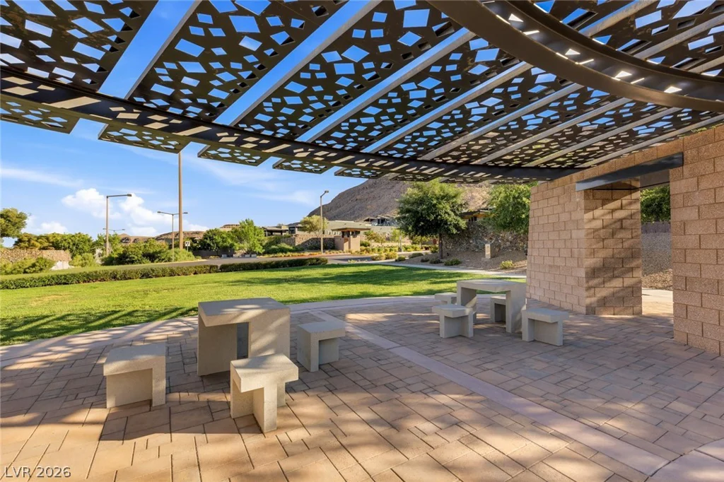 6092 Willow Rock, Las Vegas, NV 89135