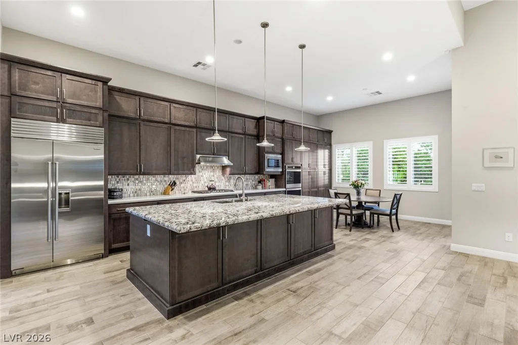 6092 Willow Rock, Las Vegas, NV 89135