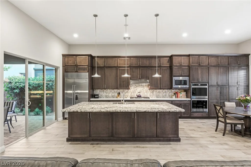 6092 Willow Rock, Las Vegas, NV 89135