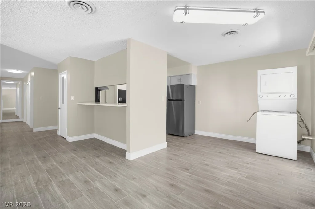 213 Shadow, Las Vegas, NV 89106