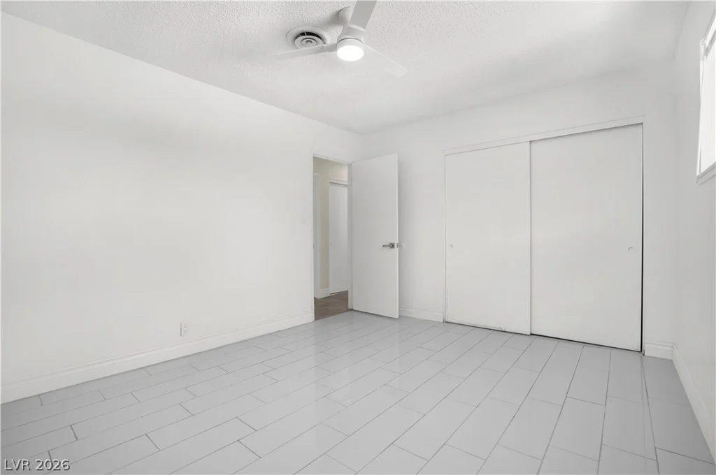 213 Shadow, Las Vegas, NV 89106