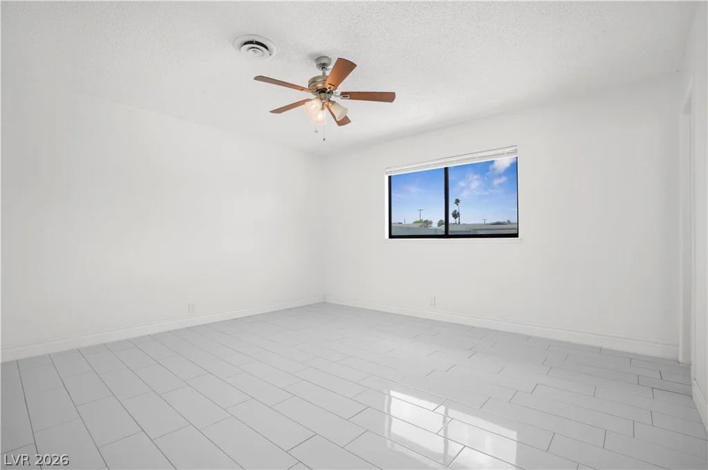 213 Shadow, Las Vegas, NV 89106