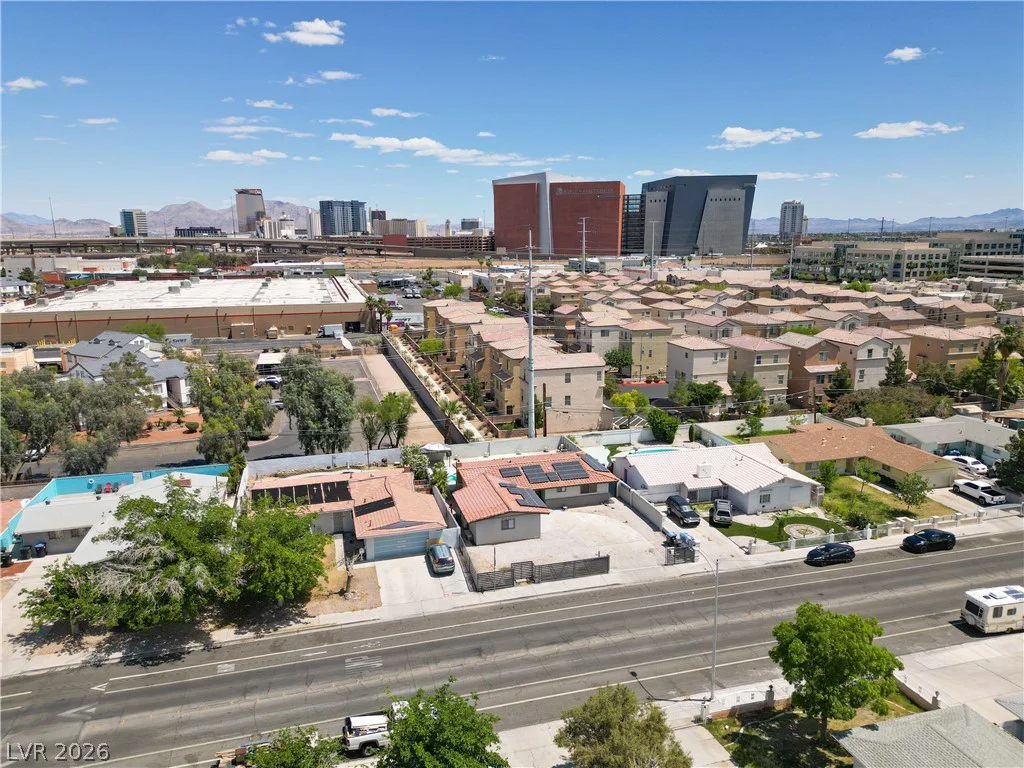 213 Shadow, Las Vegas, NV 89106