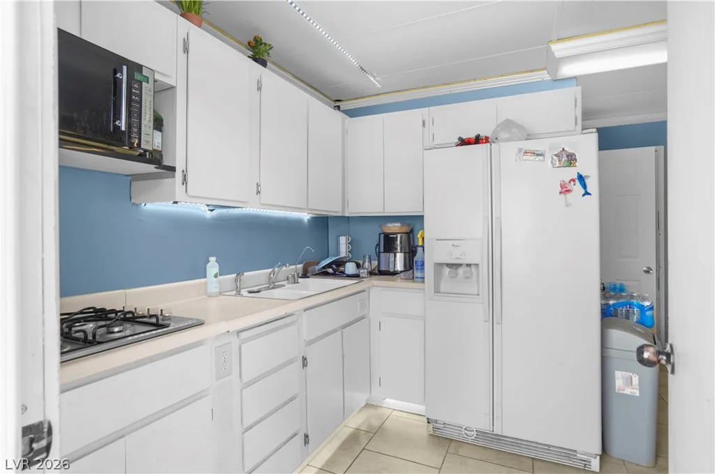213 Shadow, Las Vegas, NV 89106