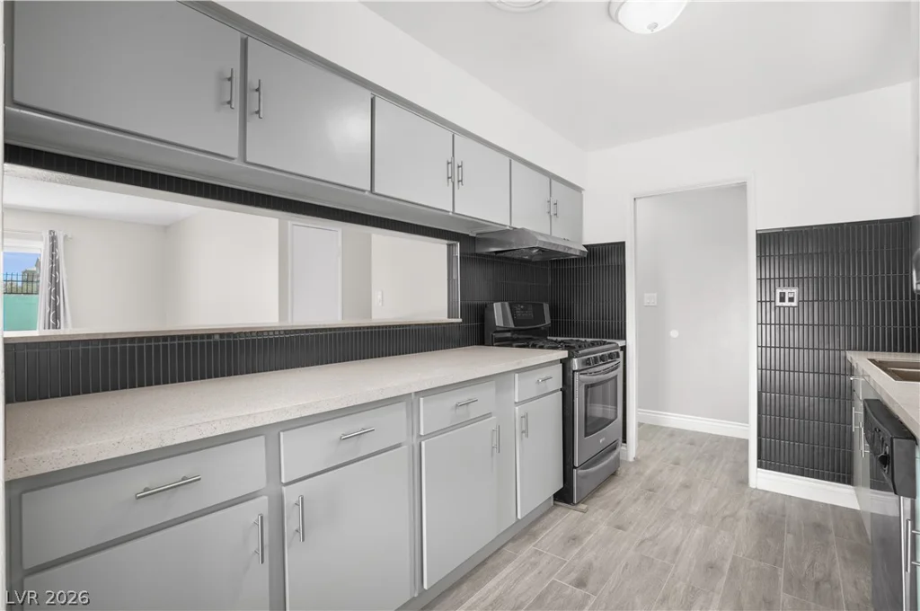 213 Shadow, Las Vegas, NV 89106