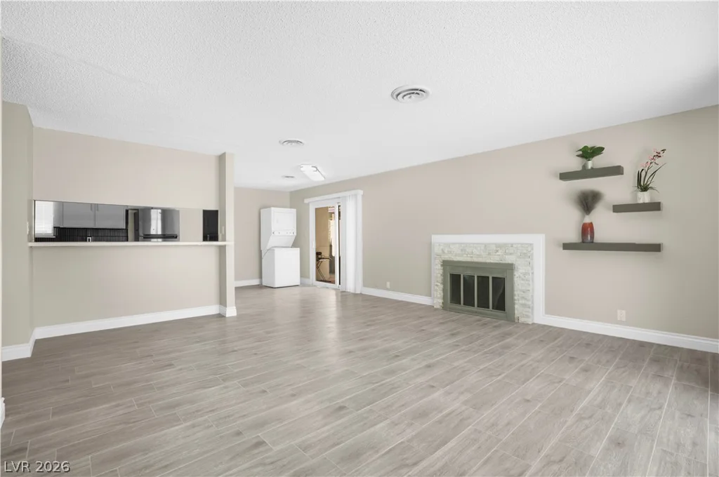 213 Shadow, Las Vegas, NV 89106