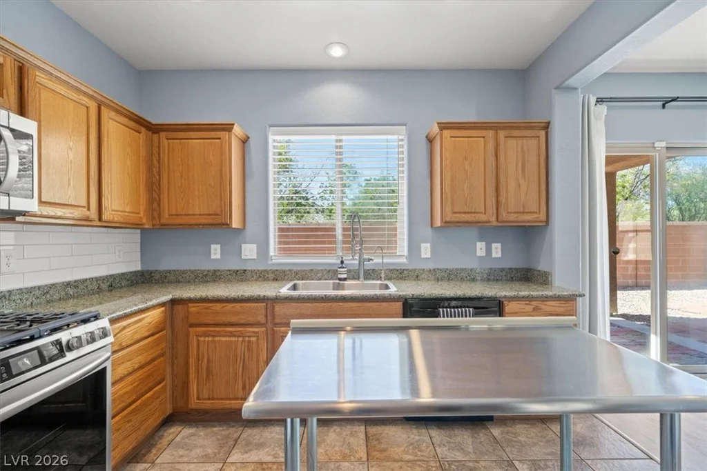 4345 Galapagos, North Las Vegas, NV 89084