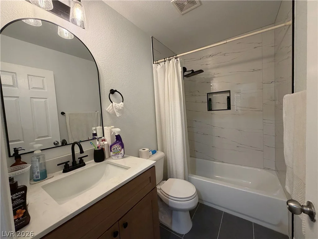 8166 Royal Lilly, Las Vegas, NV 89139