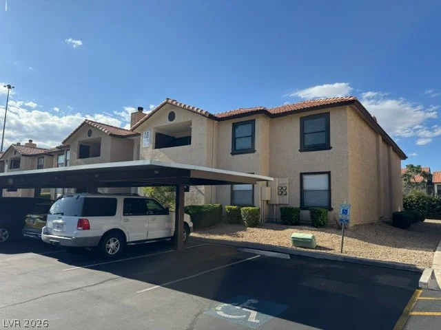 2451 Rainbow, Las Vegas, NV 89108