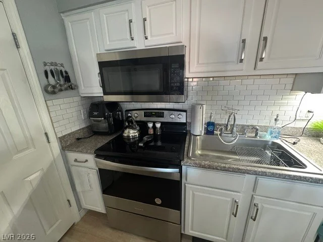 2451 Rainbow, Las Vegas, NV 89108