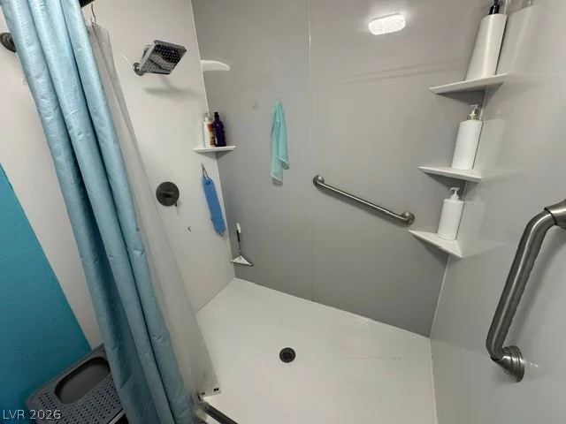 2451 Rainbow, Las Vegas, NV 89108