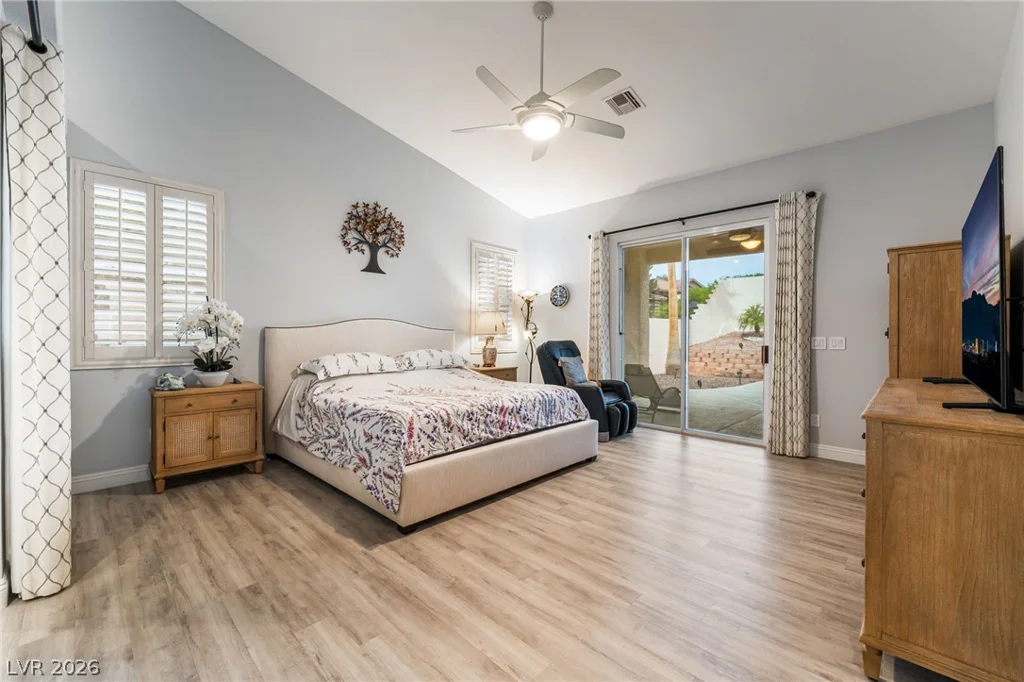 3991 Camelot Cove, Las Vegas, NV 89147