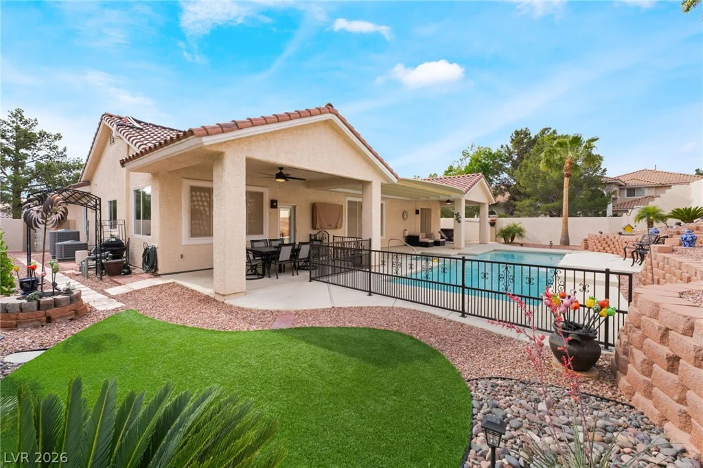 3991 Camelot Cove, Las Vegas, NV 89147