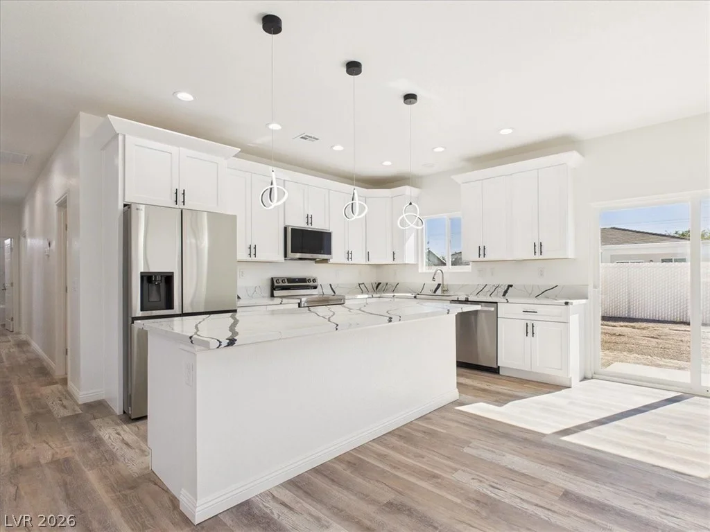 931 Lone Pine, Pahrump, NV 89048