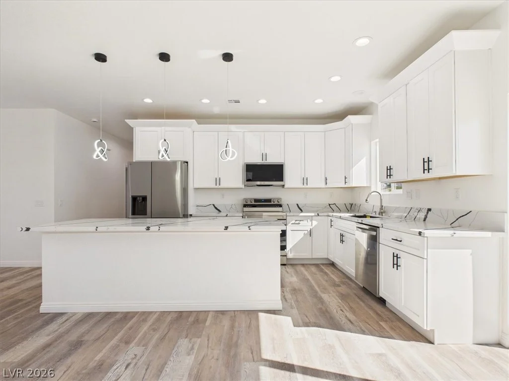 931 Lone Pine, Pahrump, NV 89048