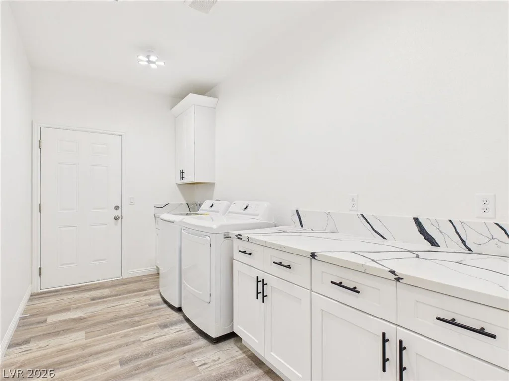 931 Lone Pine, Pahrump, NV 89048