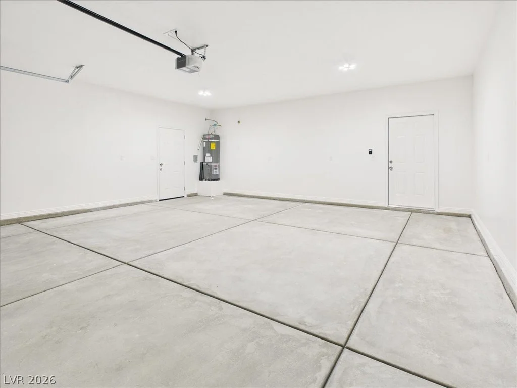 931 Lone Pine, Pahrump, NV 89048