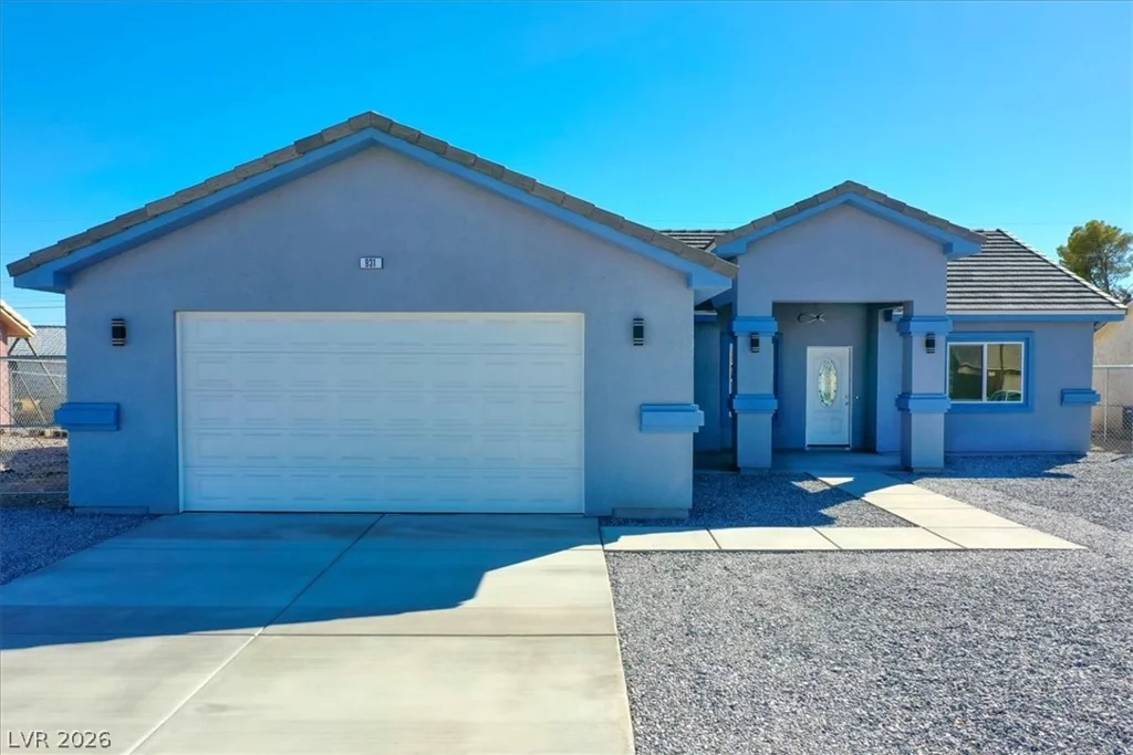 931 Lone Pine, Pahrump, NV 89048