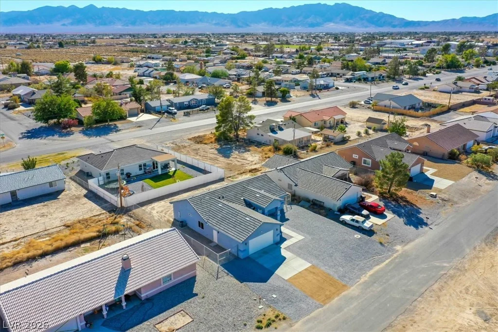 931 Lone Pine, Pahrump, NV 89048