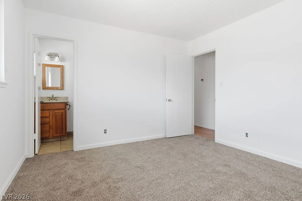 4216 Esmeralda, Las Vegas, NV 89102