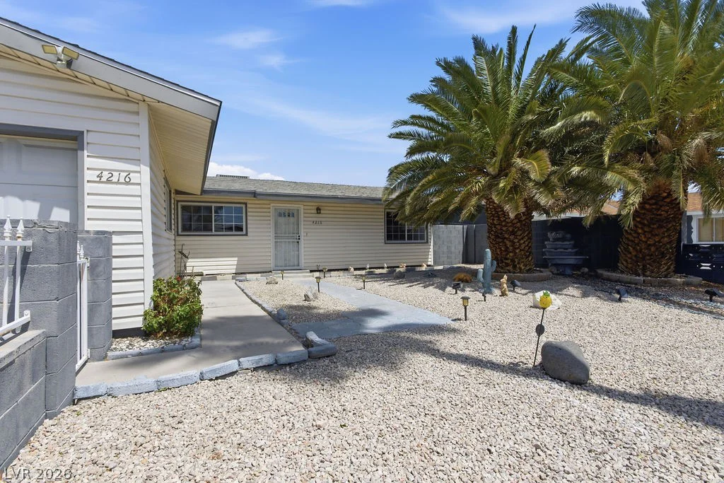4216 Esmeralda, Las Vegas, NV 89102