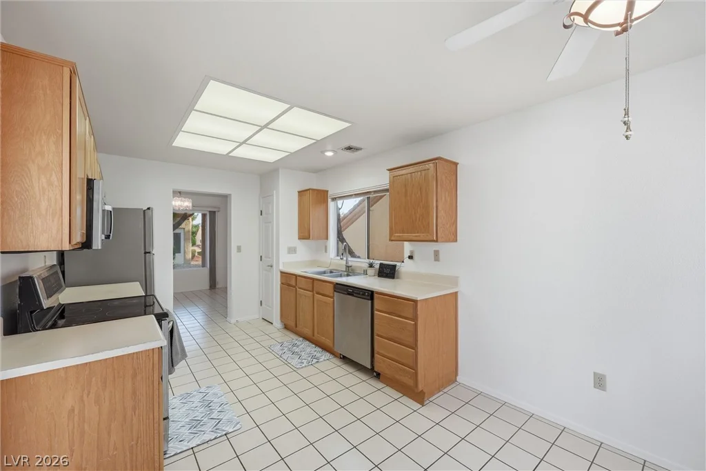 9532 Eagle Valley, Las Vegas, NV 89134
