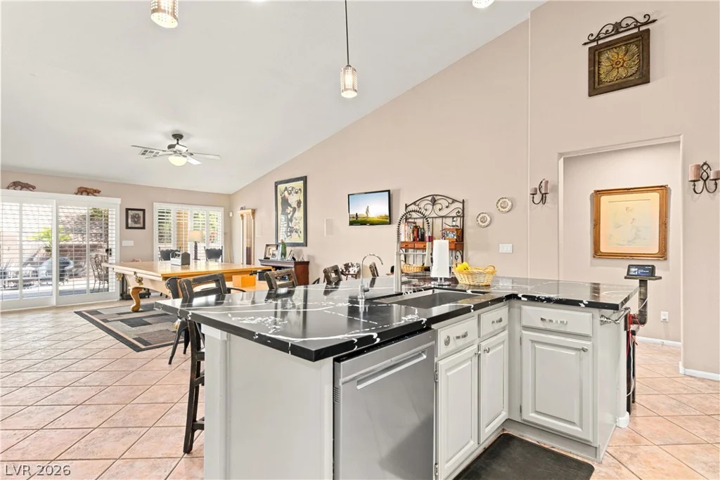176 Ridge Crossing, Henderson, NV 89002