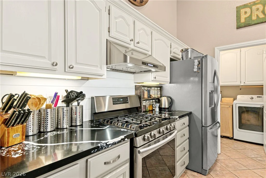 176 Ridge Crossing, Henderson, NV 89002