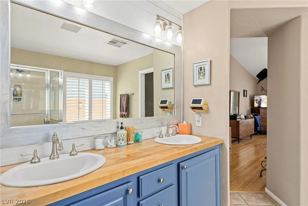 176 Ridge Crossing, Henderson, NV 89002