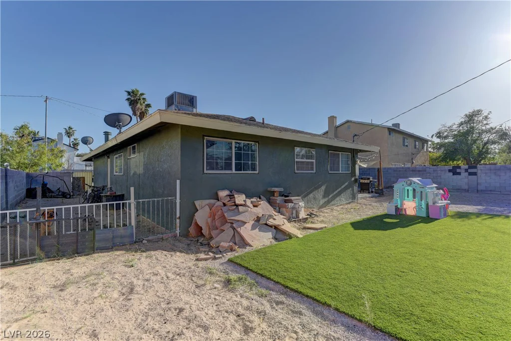 2964 Liberty, Las Vegas, NV 89121