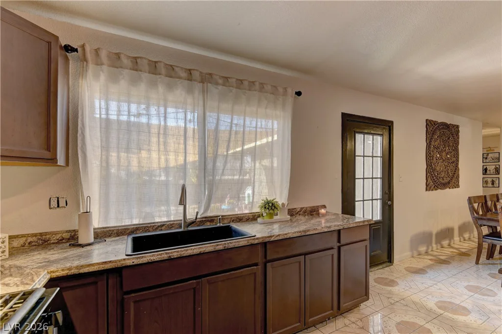 2964 Liberty, Las Vegas, NV 89121