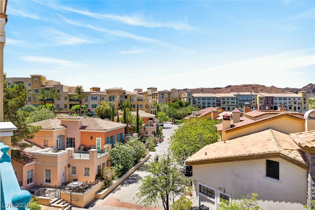 30 Strada Di Villaggio, Henderson, NV 89011
