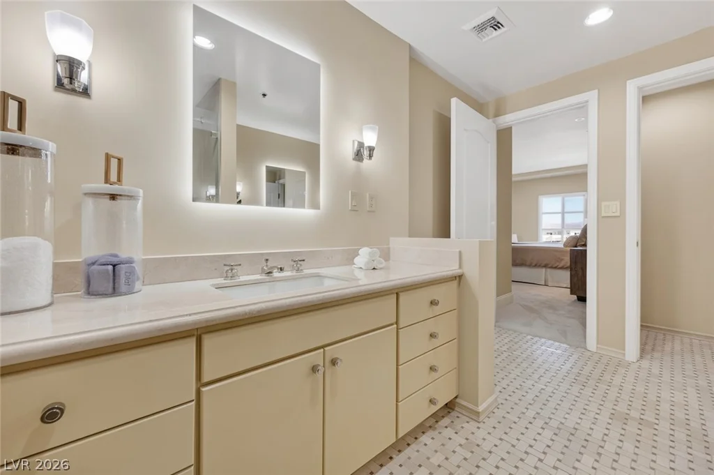 30 Strada Di Villaggio, Henderson, NV 89011