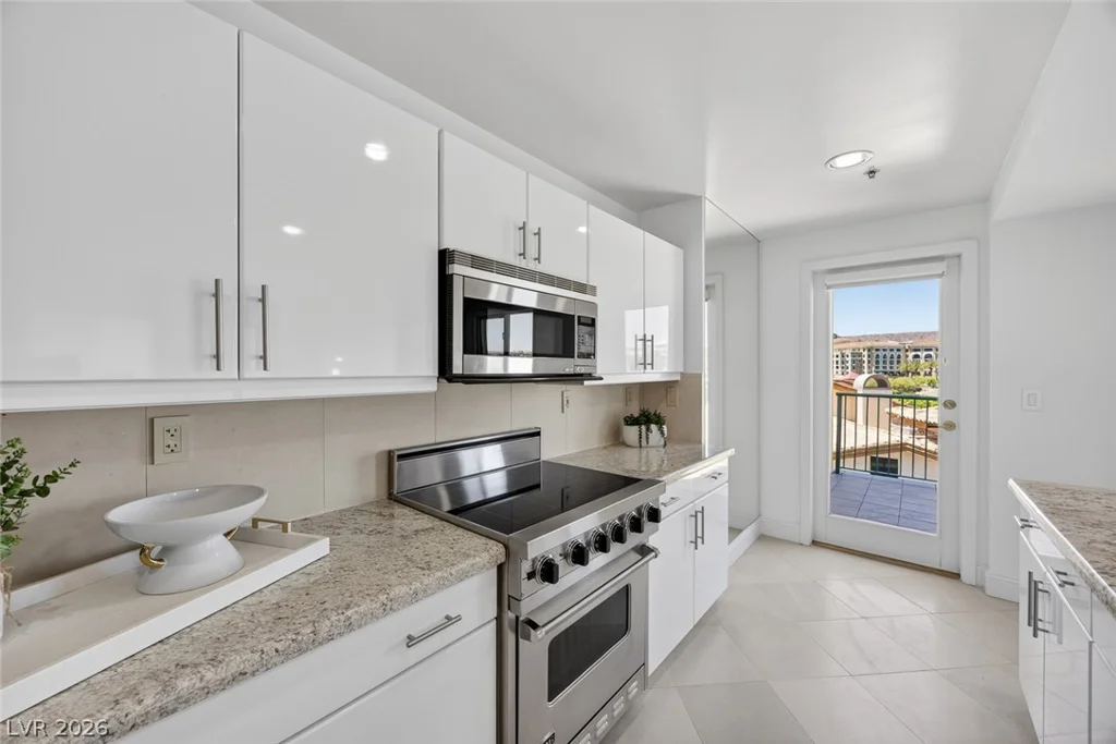 30 Strada Di Villaggio, Henderson, NV 89011